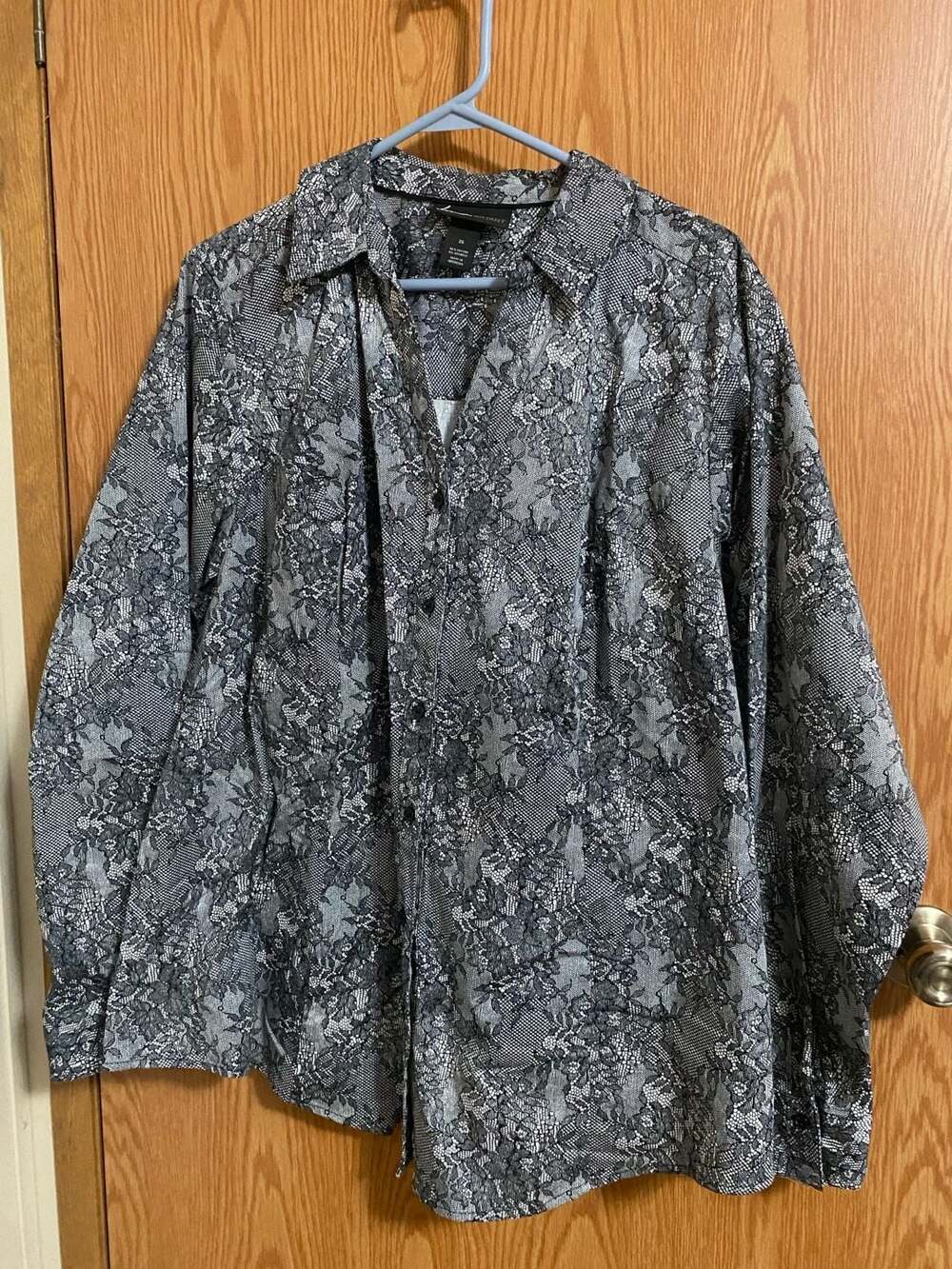 Lane Bryant Floral Lace Print Button Down Shirt Size 26